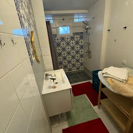Calme Rez-de-chaussee 2 70 M2 Apartment